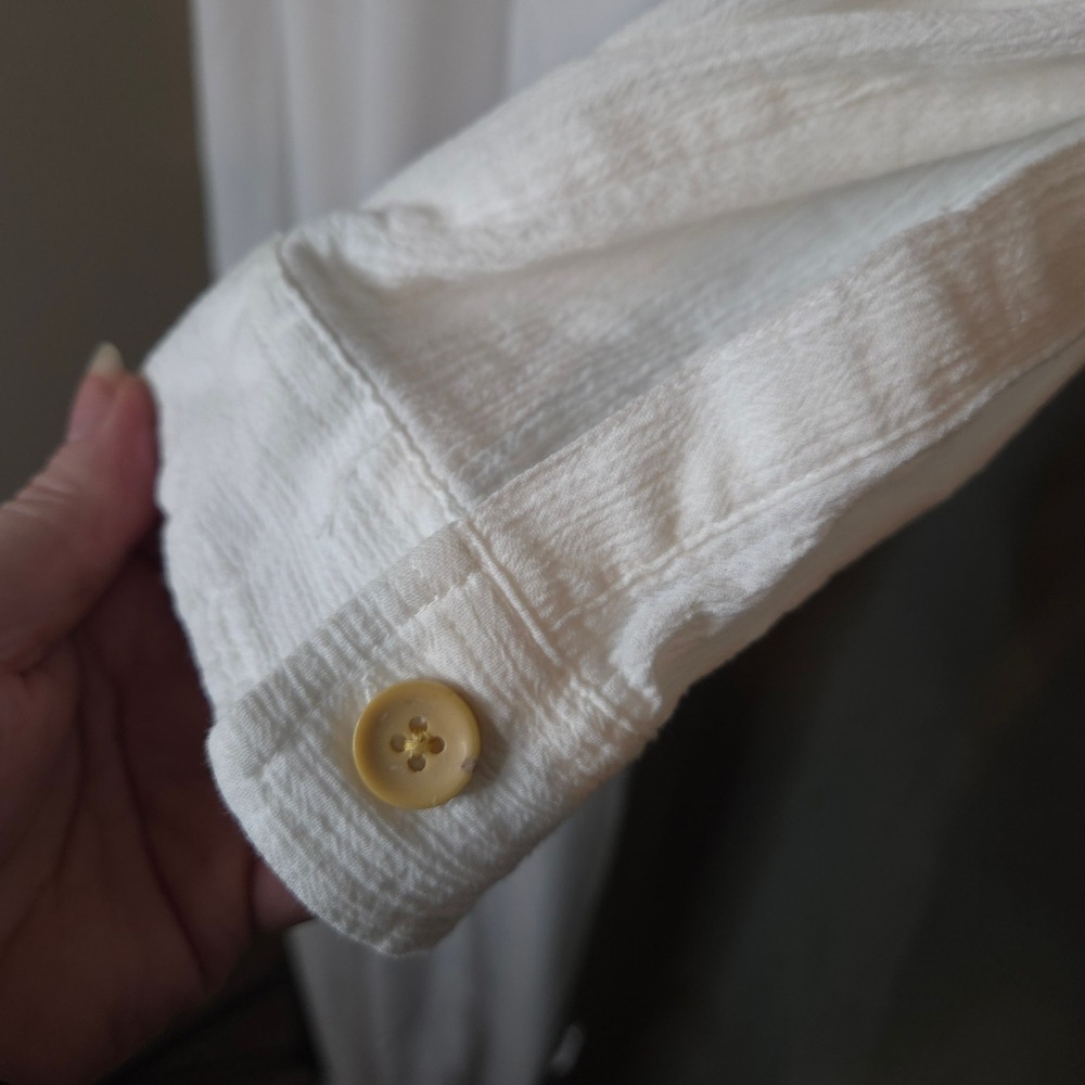 L.L. Bean Women's White Button Down Shirt Chest Pocket Light Weight Size XL - Picture 3 of 11